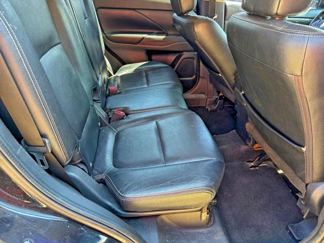 صورة رقم 6 من المزاد - 2016 MITSUBISHI OUTLANDER مع VIN JA4AD3A32GZ004716