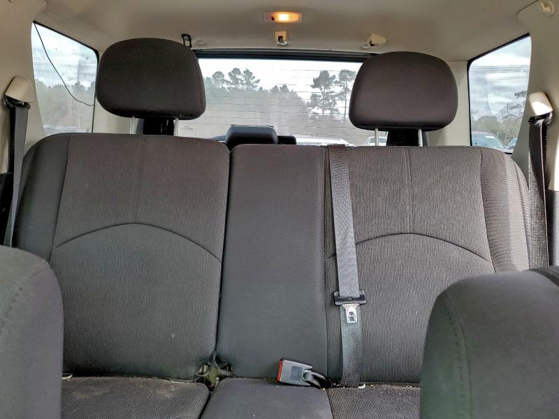 Photo 10 from auction – 2010 MAZDA TRIBUTE I with VIN 4F2CY0C72AKM09959