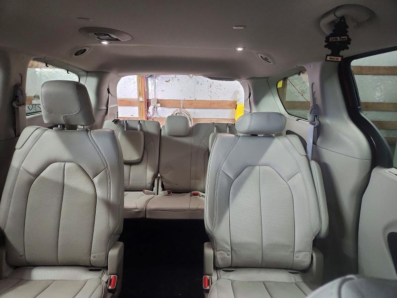Photo 10 from auction – 2020 CHRYSLER PACIFICA T with VIN 2C4RC1BGXLR100745