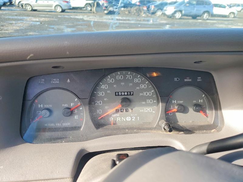 Photo 9 from auction – 2000 MERCURY GRAND MARQ with VIN 2MEFM74W8YX694759