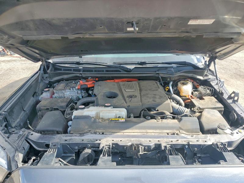 Photo 12 from auction – 2023 TOYOTA SEQUOIA SR with VIN 7SVAAABA9PX009624