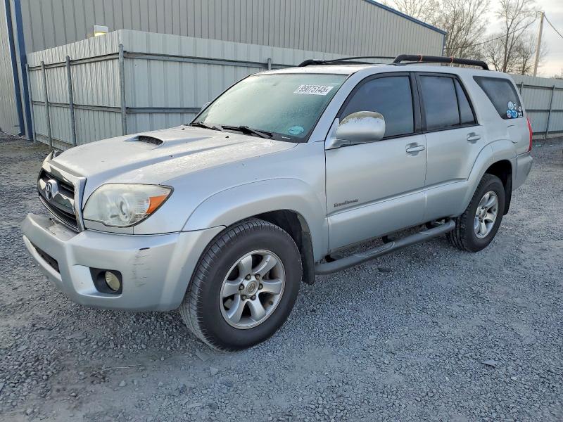 TOYOTA 4RUNNER SR 2006 with VIN JTEZU14R368064890 - Photo from auction