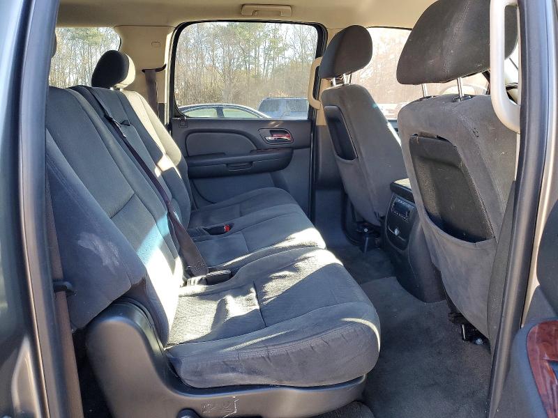 Photo 11 from auction – 2009 CHEVROLET SUBURBAN K with VIN 1GNFK26389R280235