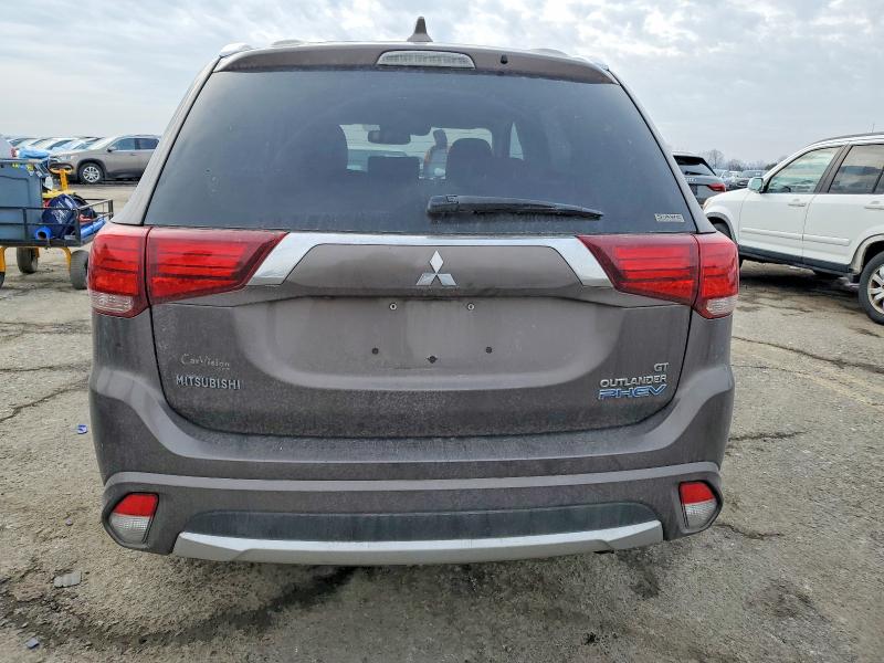Photo 6 from auction – 2018 MITSUBISHI OUTLANDER with VIN JA4J24A56JZ069895
