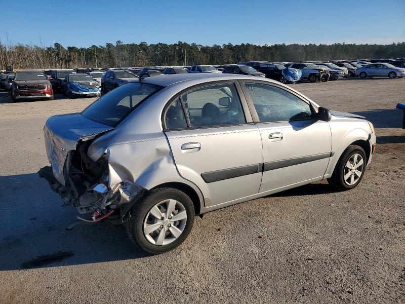 Photo 3 from auction – 2008 KIA RIO with VIN KNADE123586421279