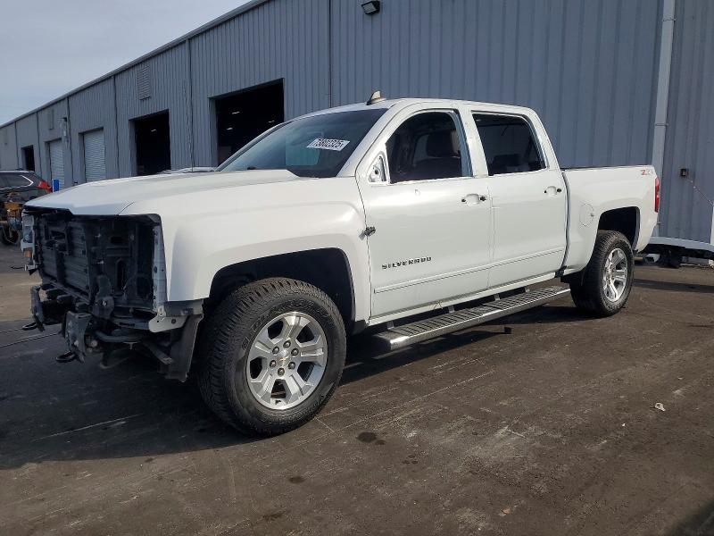 CHEVROLET SILVERADO 2018 with VIN 3GCUKREC4JG413314 - Photo from auction