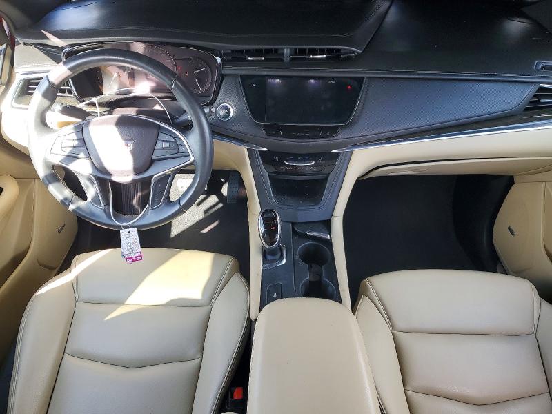 Photo 8 from auction – 2017 CADILLAC XT5 with VIN 1GYKNARSXHZ323994
