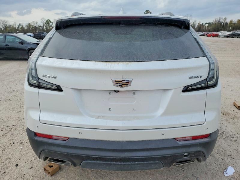 Photo 6 from auction – 2022 CADILLAC XT4 with VIN 1GYFZER40NF112492
