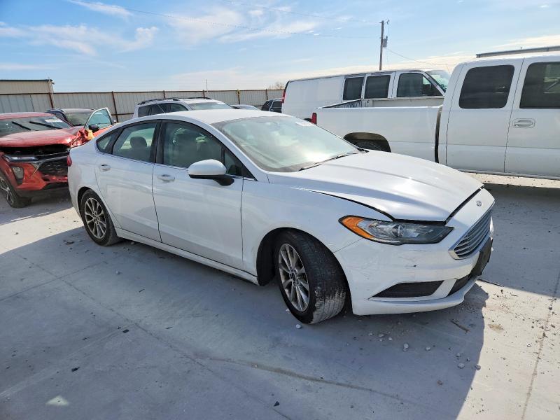 Photo 4 from auction – 2017 FORD FUSION with VIN 3FA6P0HD5HR366762