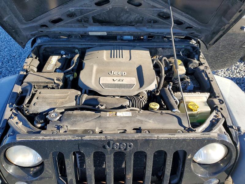 Photo 12 from auction – 2014 JEEP WRANGLER U with VIN 1C4BJWDGXEL320478