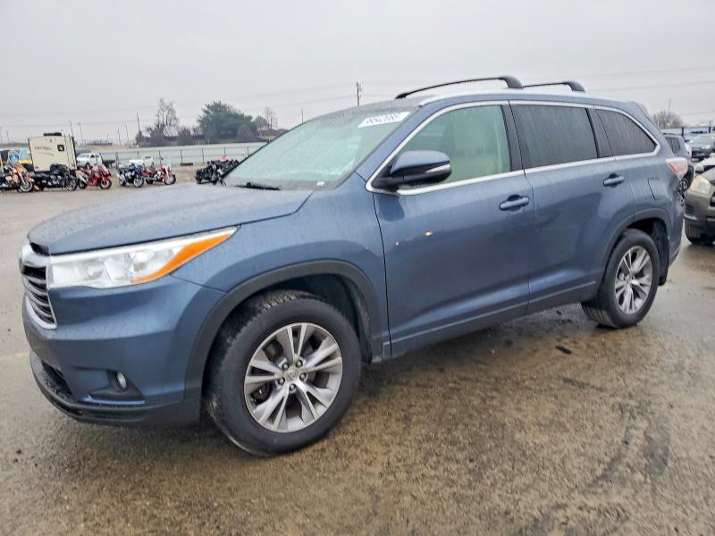 TOYOTA HIGHLANDER 2015 with VIN 5TDJKRFH5FS084399 - Photo from auction