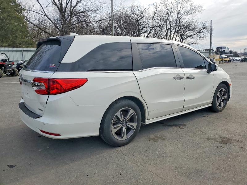 Photo 3 from auction – 2019 HONDA ODYSSEY with VIN 5FNRL6H88KB120936