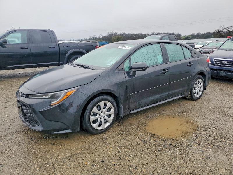 TOYOTA COROLLA LE 2020 with VIN 5YFEPRAE7LP062926 - Photo from auction