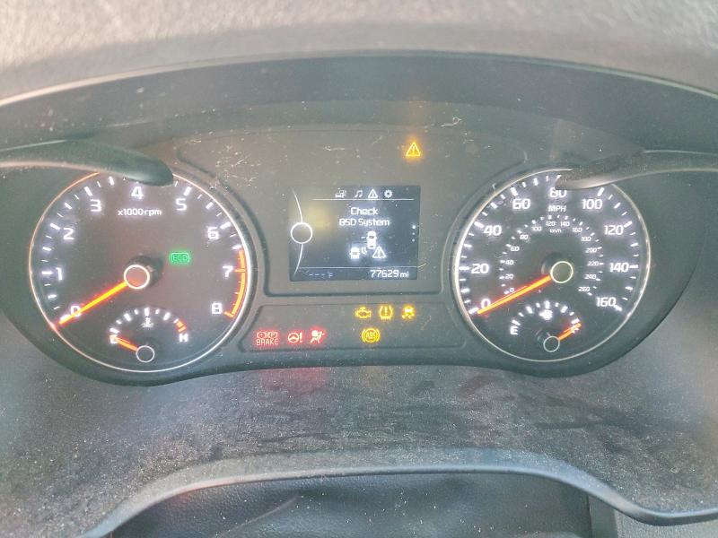 Photo 9 from auction – 2018 KIA OPTIMA with VIN 5XXGT4L31JG251855