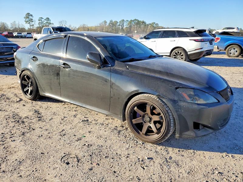 Photo 4 from auction – 2006 LEXUS IS with VIN JTHBE262162001331