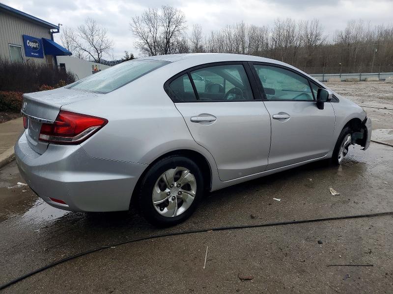 Photo 3 from auction – 2015 HONDA CIVIC LX with VIN 19XFB2F59FE028639