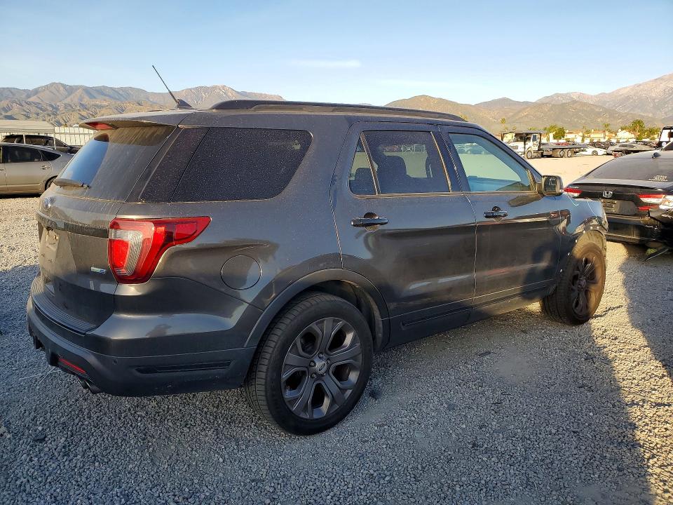Photo 3 from auction – 2018 FORD EXPLORER with VIN 1FM5K8GT3JGC87031