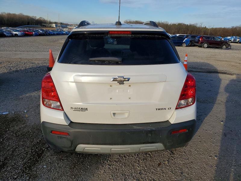 Photo 6 from auction – 2016 CHEVROLET TRAX with VIN KL7CJLSB9GB570326