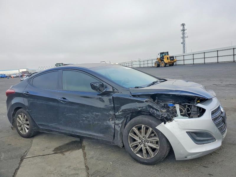 Photo 4 from auction – 2016 HYUNDAI ELANTRA with VIN 5NPDH4AE5GH698940