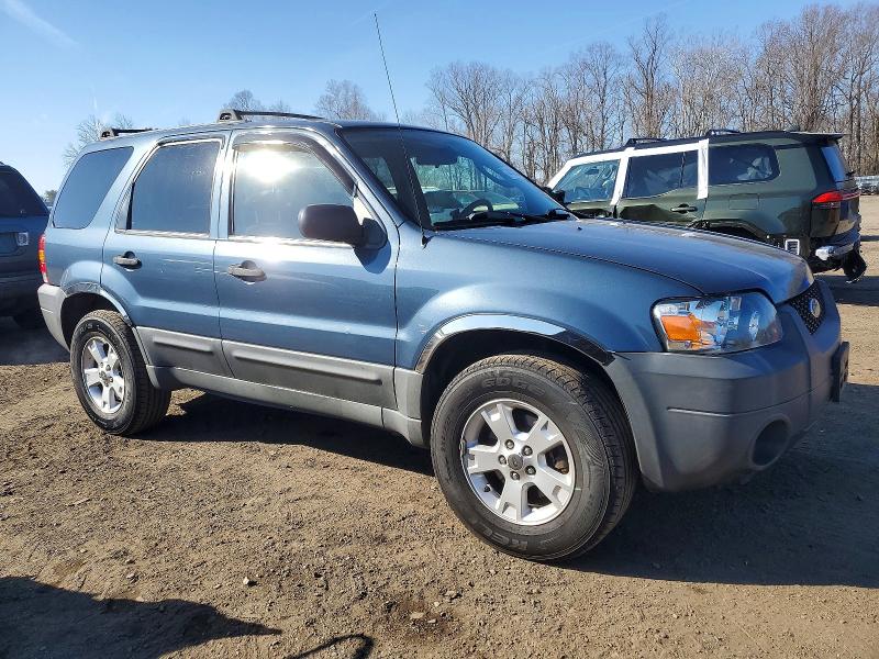 Photo 4 from auction – 2006 FORD ESCAPE with VIN 1FMYU93126KB18480