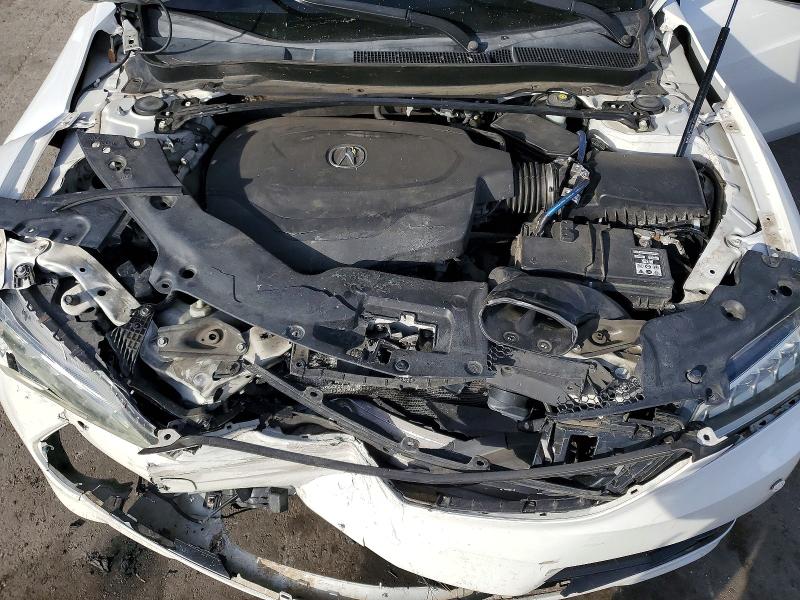 Photo 11 from auction – 2015 ACURA TLX ADVANC with VIN 19UUB3F7XFA006412