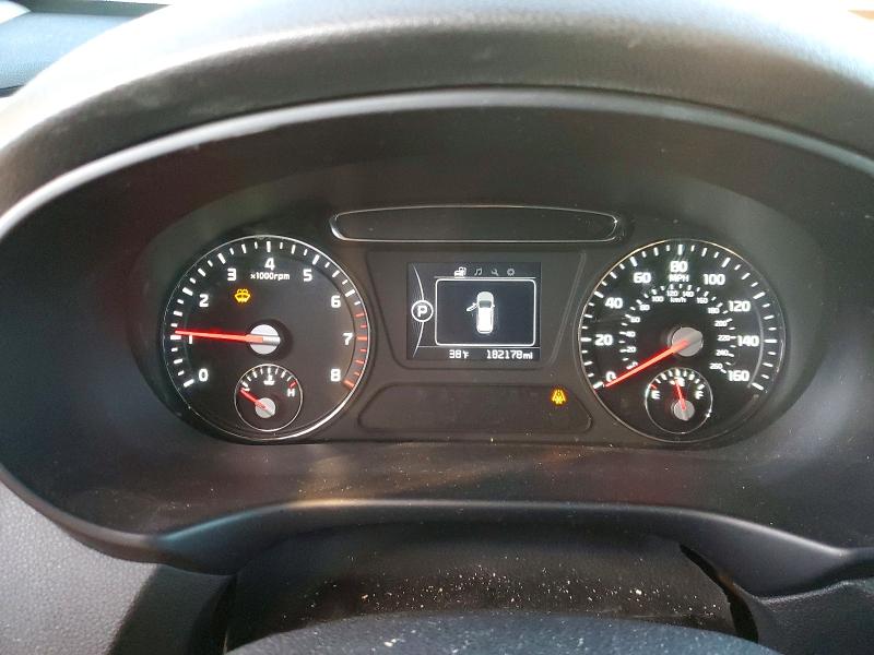 Photo 9 from auction – 2016 KIA SORENTO LX with VIN 5XYPG4A37GG119100