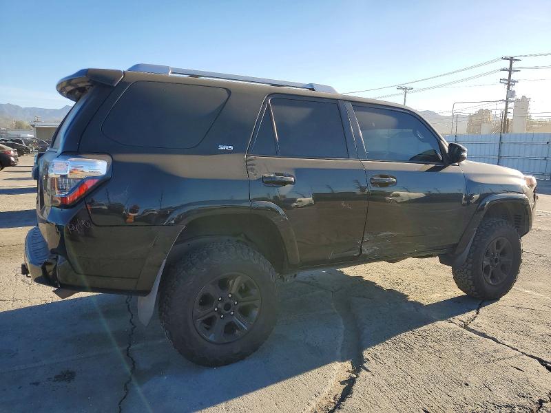 Photo 3 from auction – 2014 TOYOTA 4RUNNER SR with VIN JTEZU5JR0E5079973
