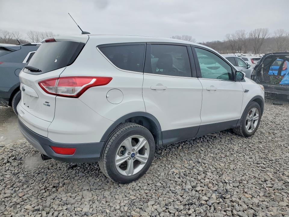 Photo 3 from auction – 2013 FORD ESCAPE SE with VIN 1FMCU9GX4DUC93727