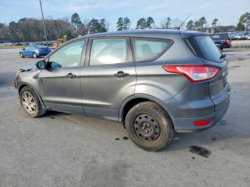 Photo 2 from auction – 2015 FORD ESCAPE with VIN 1FMCU0F7XFUB69963