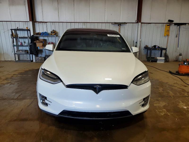 Photo 5 from auction – 2020 TESLA MODEL X with VIN 5YJXCAE2XLF237543