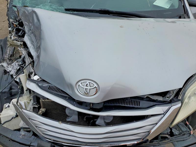 Photo 12 from auction – 2016 TOYOTA SIENNA with VIN 5TDKK3DC0GS714002