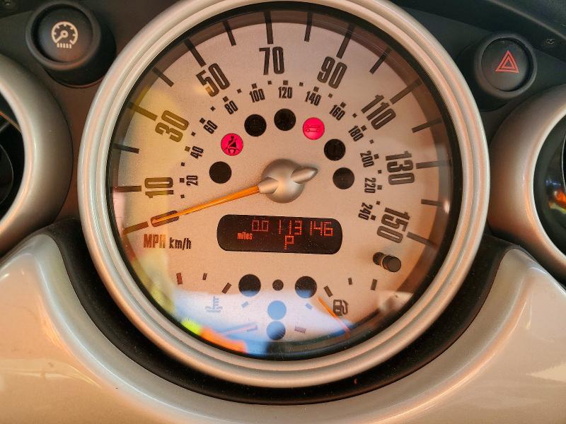 Photo 9 from auction – 2004 MINI COOPER with VIN WMWRC33494TJ56490