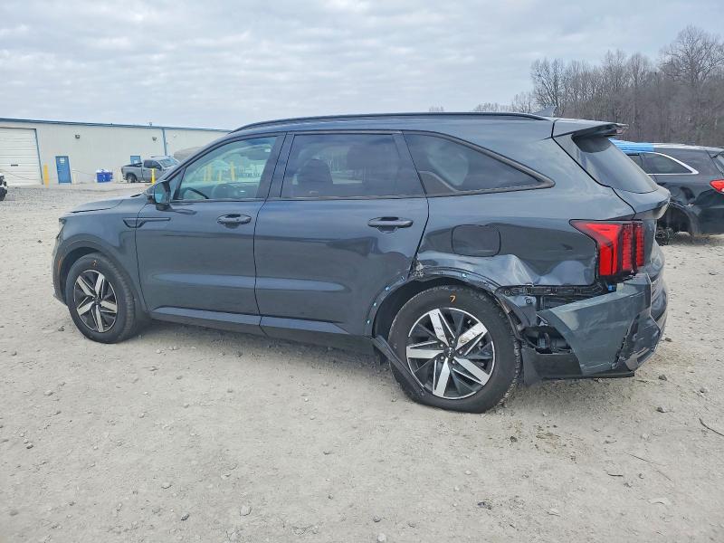 Фото 2 с аукциона – 2023 KIA SORENTO с VIN 5XYRH4LF4PG163875
