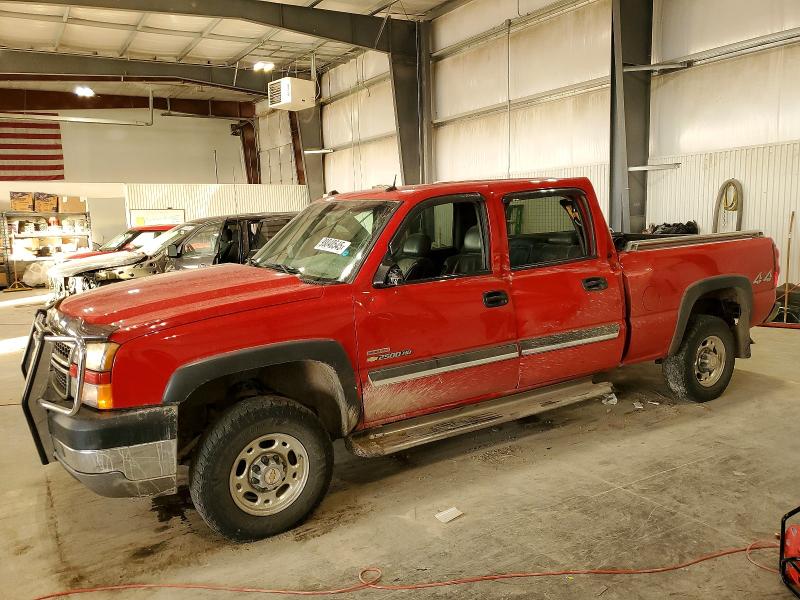 CHEVROLET SILVERADO 2005 with VIN 1GCHK23295F825514 - Photo from auction