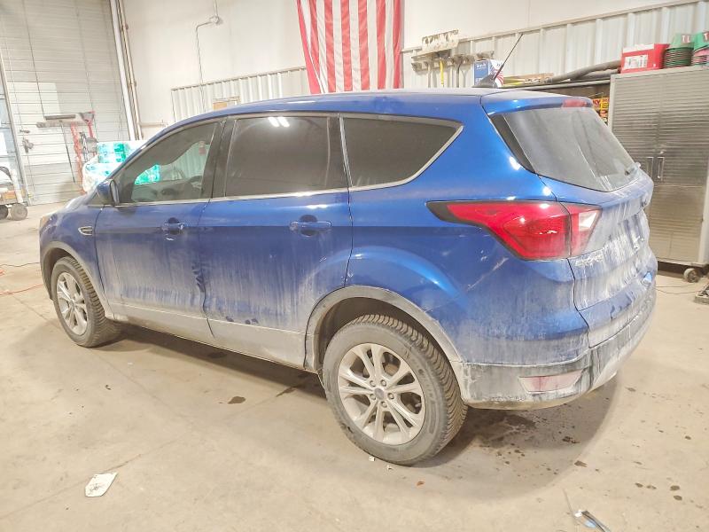 Photo 2 from auction – 2019 FORD ESCAPE with VIN 1FMCU9GD2KUA05951