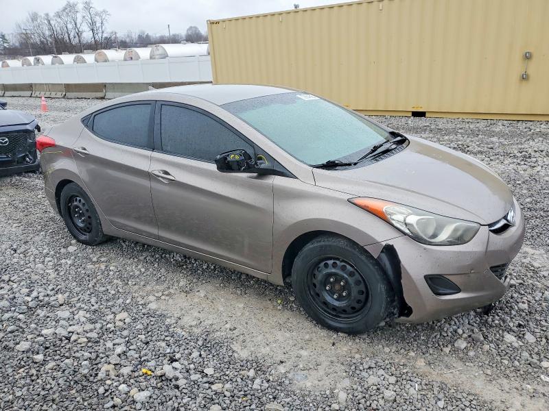 Photo 4 from auction – 2012 HYUNDAI ELANTRA GL with VIN 5NPDH4AE9CH066811