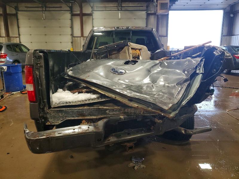 Photo 6 from auction – 2005 FORD F150 with VIN 1FTRF12W65KC01409