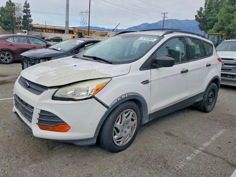 FORD ESCAPE S 2015 с VIN 1FMCU0F75FUB74262 - Снимка от търг