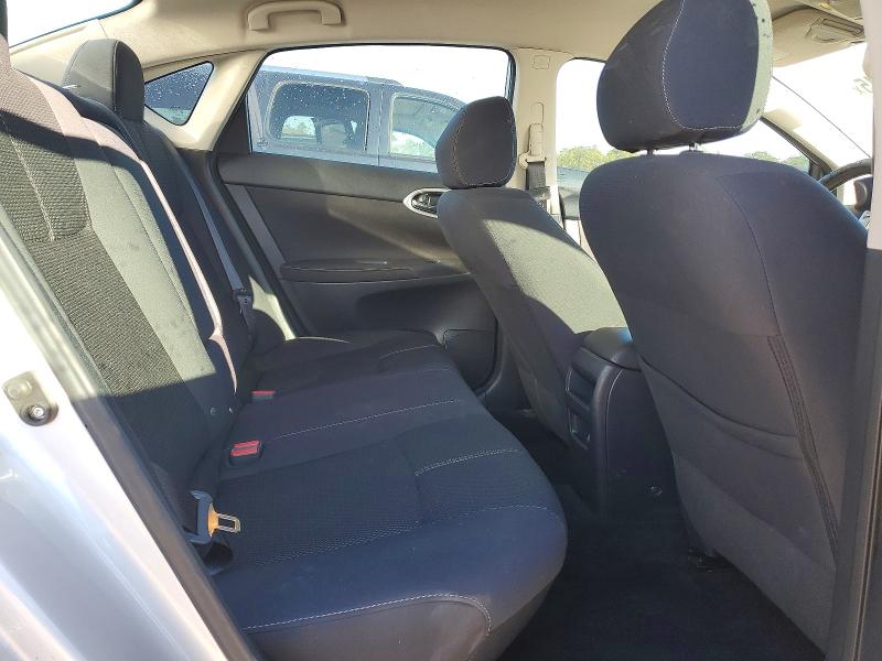 Photo 10 from auction – 2015 NISSAN SENTRA S with VIN 3N1AB7AP4FY372610
