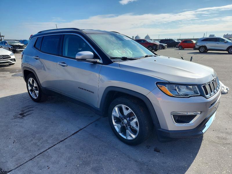 Photo 4 from auction – 2019 JEEP COMPASS with VIN 3C4NJCCB4KT749178