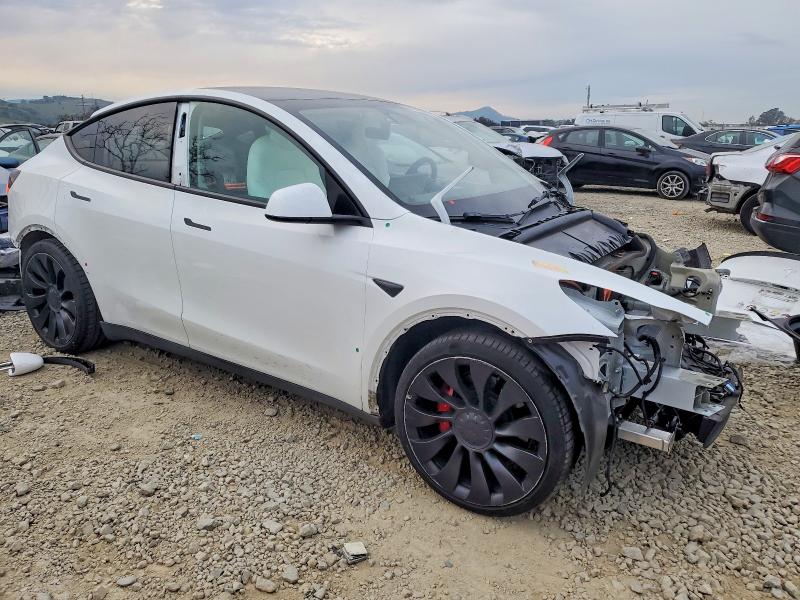 Photo 4 from auction – 2022 TESLA MODEL Y with VIN 7SAYGDEF6NF531251