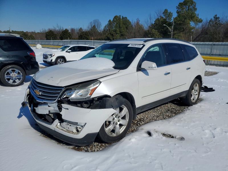 Photo 1 from auction – 2016 CHEVROLET TRAVERSE L with VIN 1GNKRJKD9GJ169594