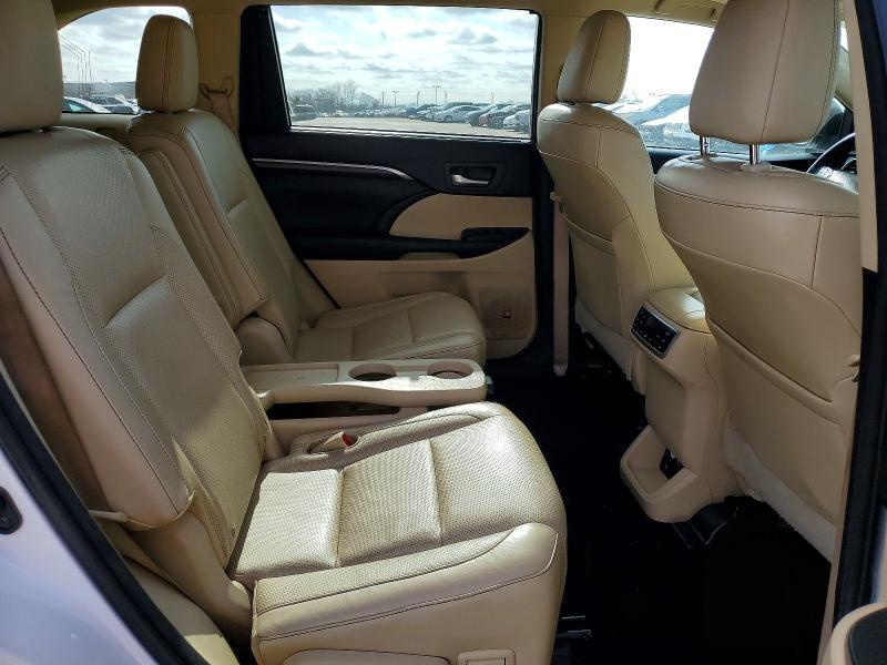 Photo 10 from auction – 2015 TOYOTA HIGHLANDER with VIN 5TDYKRFH6FS099878