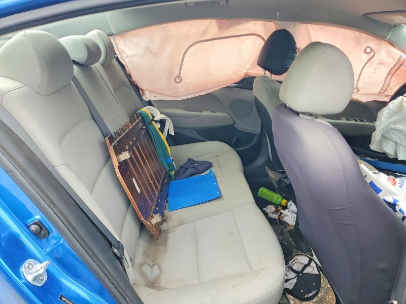 Photo 10 from auction – 2017 HYUNDAI ELANTRA with VIN 5NPD74LF6HH039243