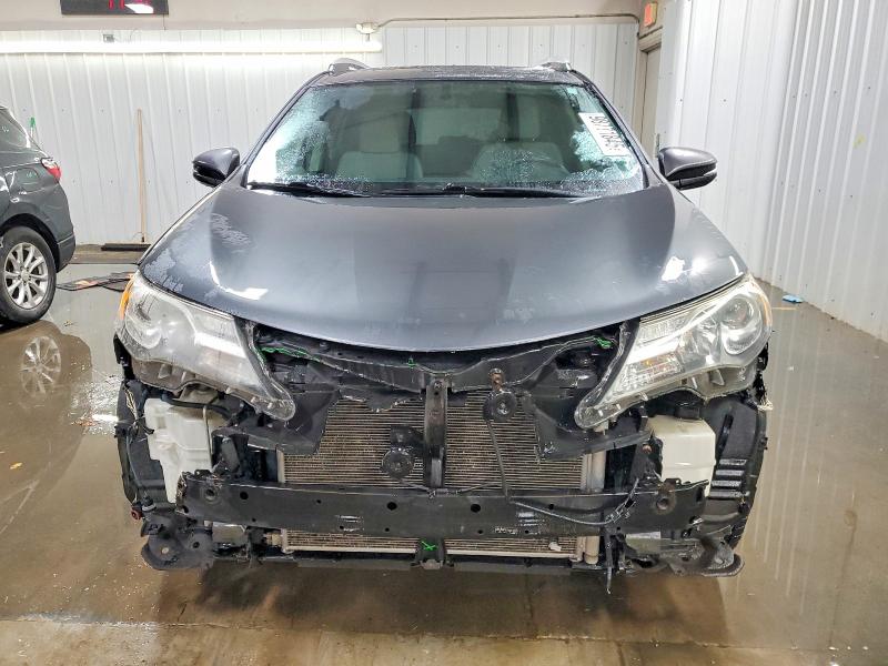 Photo 5 from auction – 2013 TOYOTA RAV4 XLE with VIN JTMWFREV8DD019508
