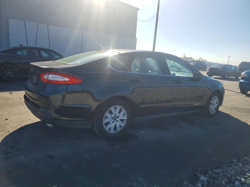 Photo 3 from auction – 2013 FORD FUSION with VIN 3FA6P0G74DR199932