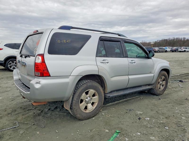 Photo 3 from auction – 2006 TOYOTA 4RUNNER SR with VIN JTEZU14R960075780