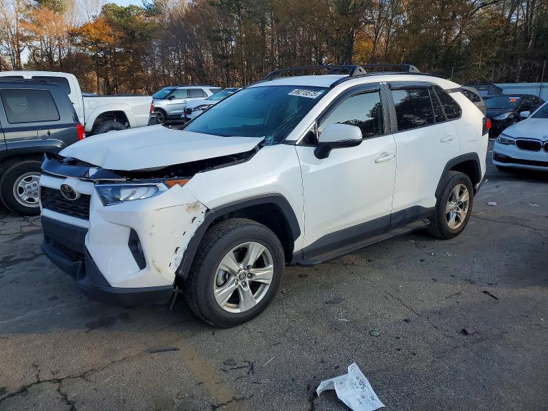 TOYOTA RAV4 XLE 2021 with VIN 2T3W1RFV2MC168529 - Photo from auction