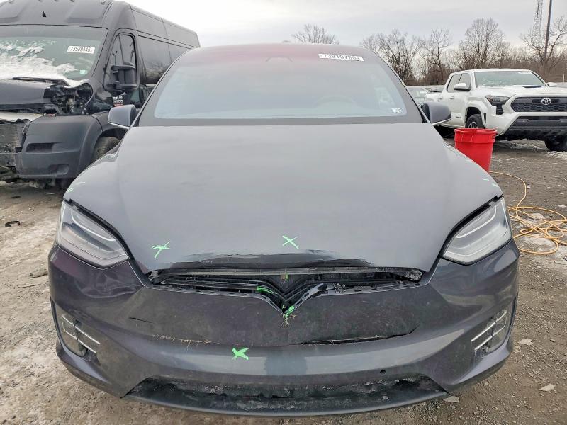 Photo 5 from auction – 2016 TESLA MODEL X with VIN 5YJXCBE20GF024239