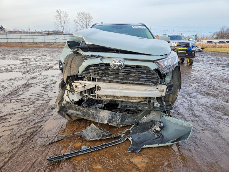 Photo 5 from auction – 2019 TOYOTA RAV4 XLE with VIN JTMP1RFV1KJ003389